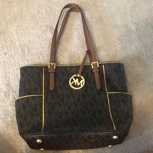 Michael Kors purse